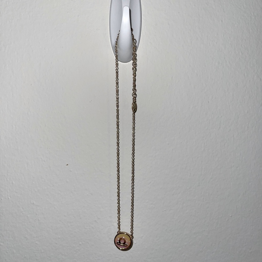 Necklaces (gold, chokers, black)